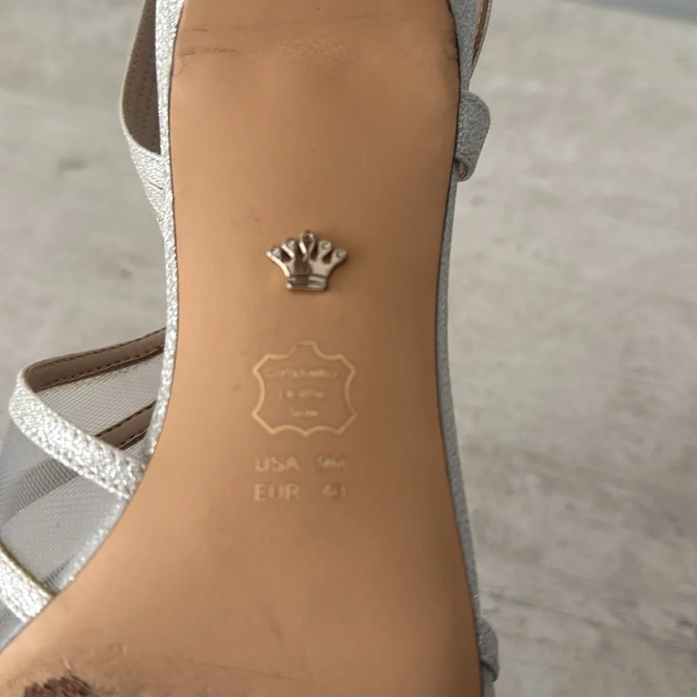 NINA Vitalia Sandals in Silver Wonderland